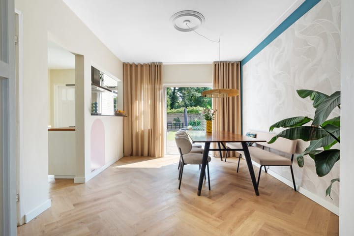 Foto 15 van Leenderweg 235