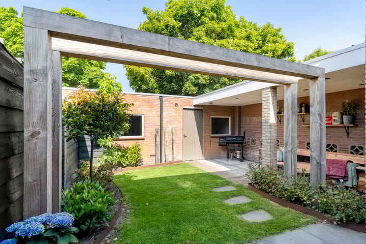 Foto 28 van Bremstraat 9