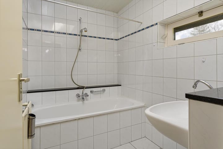 Photo 12 of Nieuweweg 61