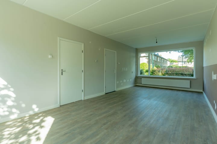 Foto 3 van van Maarenplein 27