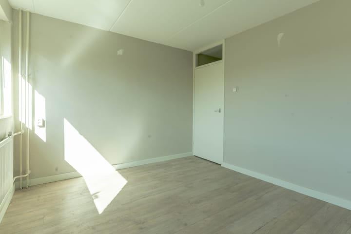 Foto 24 van van Maarenplein 27