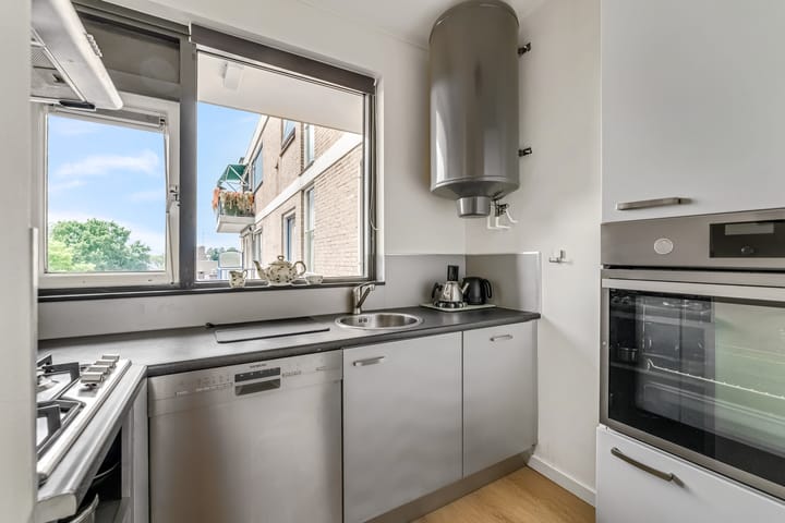 Foto 13 van Montaubanstraat 130