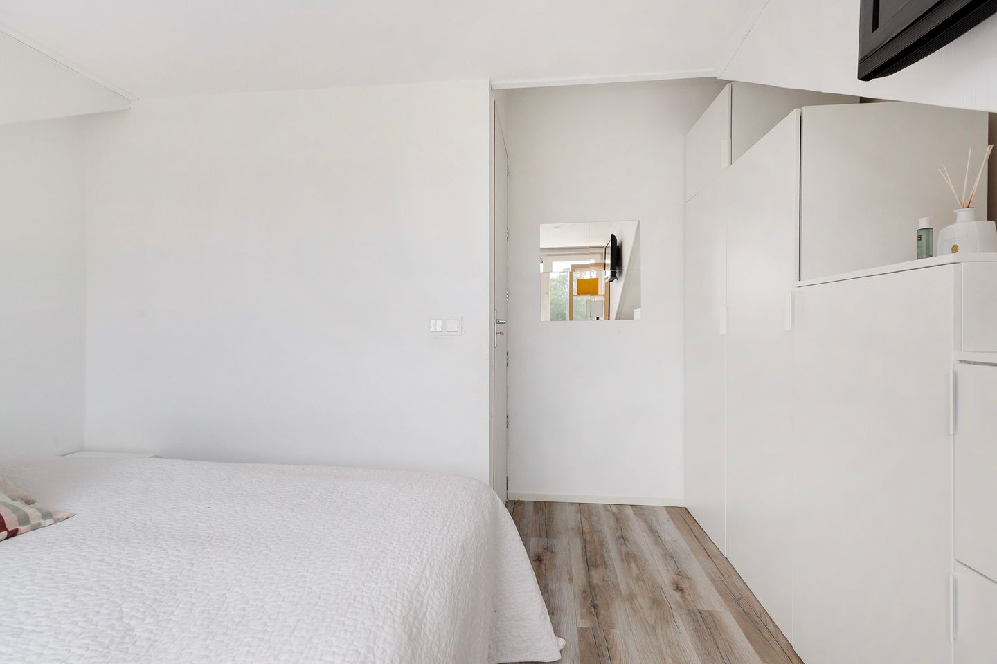 Foto 35 van Van der Linden-akker 24