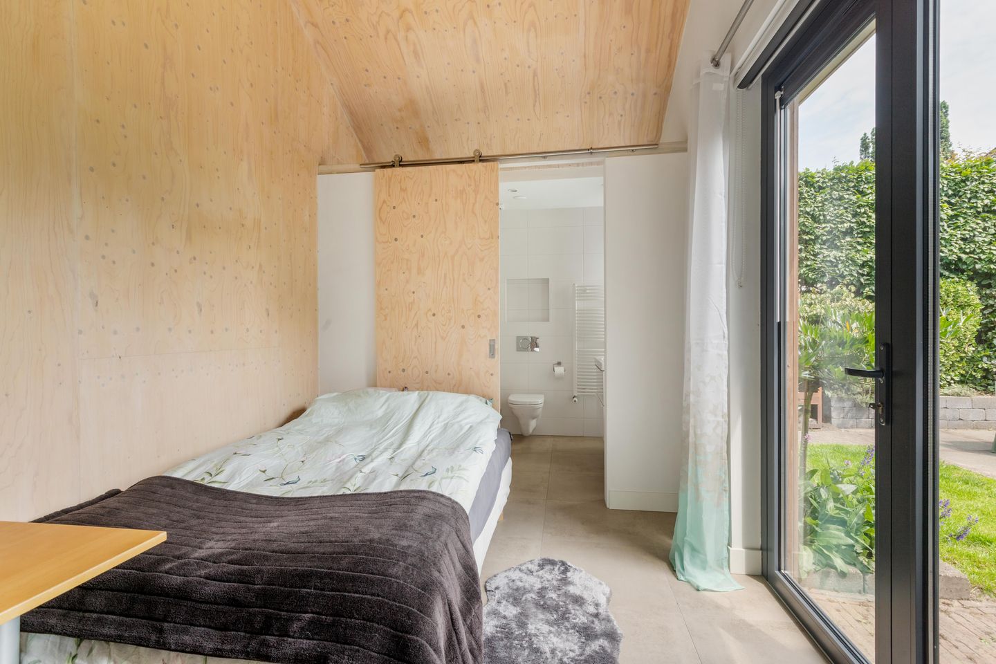 Photo 19 of Alberdingk Thijmlaan 10