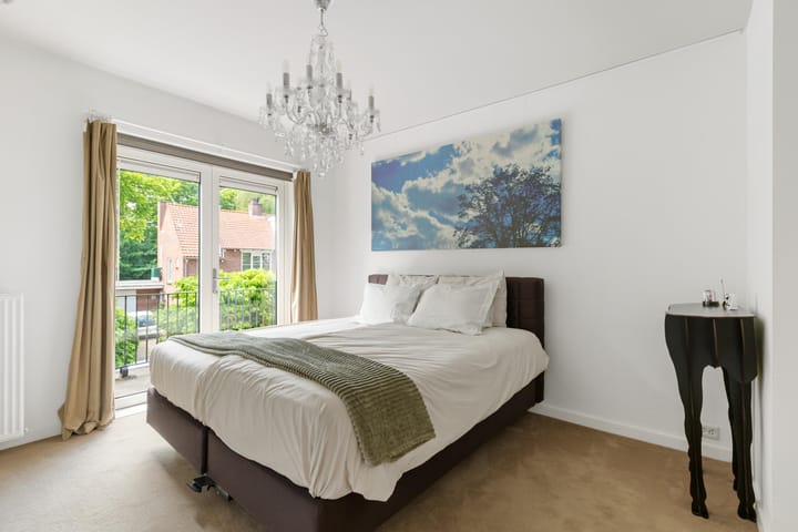 Foto 25 van Alberdingk Thijmlaan 10