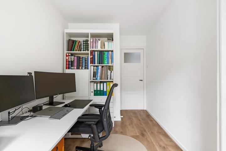 Foto 32 van Alberdingk Thijmlaan 10