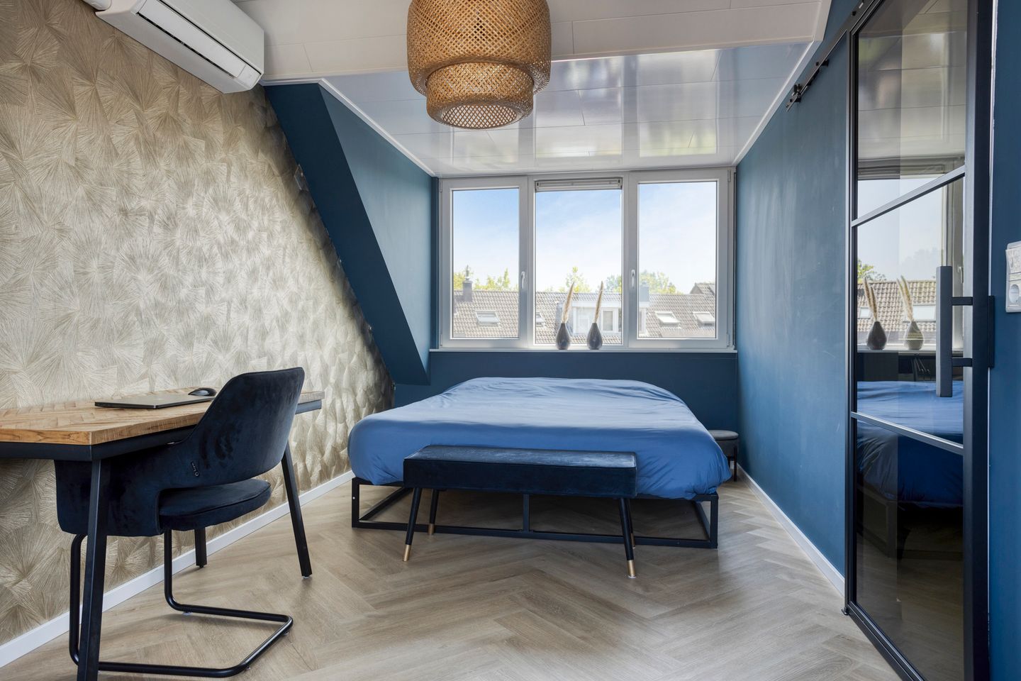 Photo 4 of Bezaanzeil 14