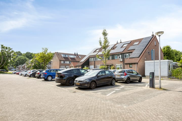 Photo 42 of Bezaanzeil 14