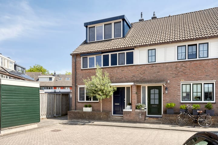 Photo 44 of Bezaanzeil 14