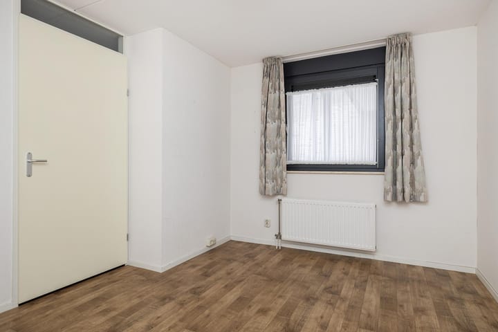 Foto 15 van Schutstraat 11-26