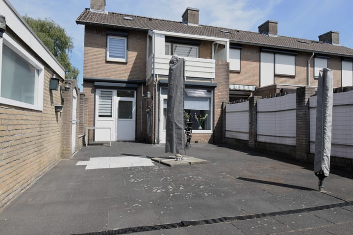 Foto 18 van Tulpenstraat 14