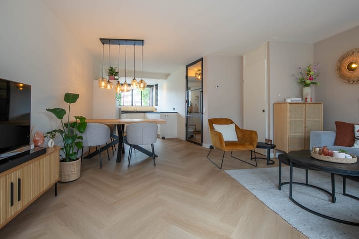 Foto 2 van Ferdinand Bollaan 11