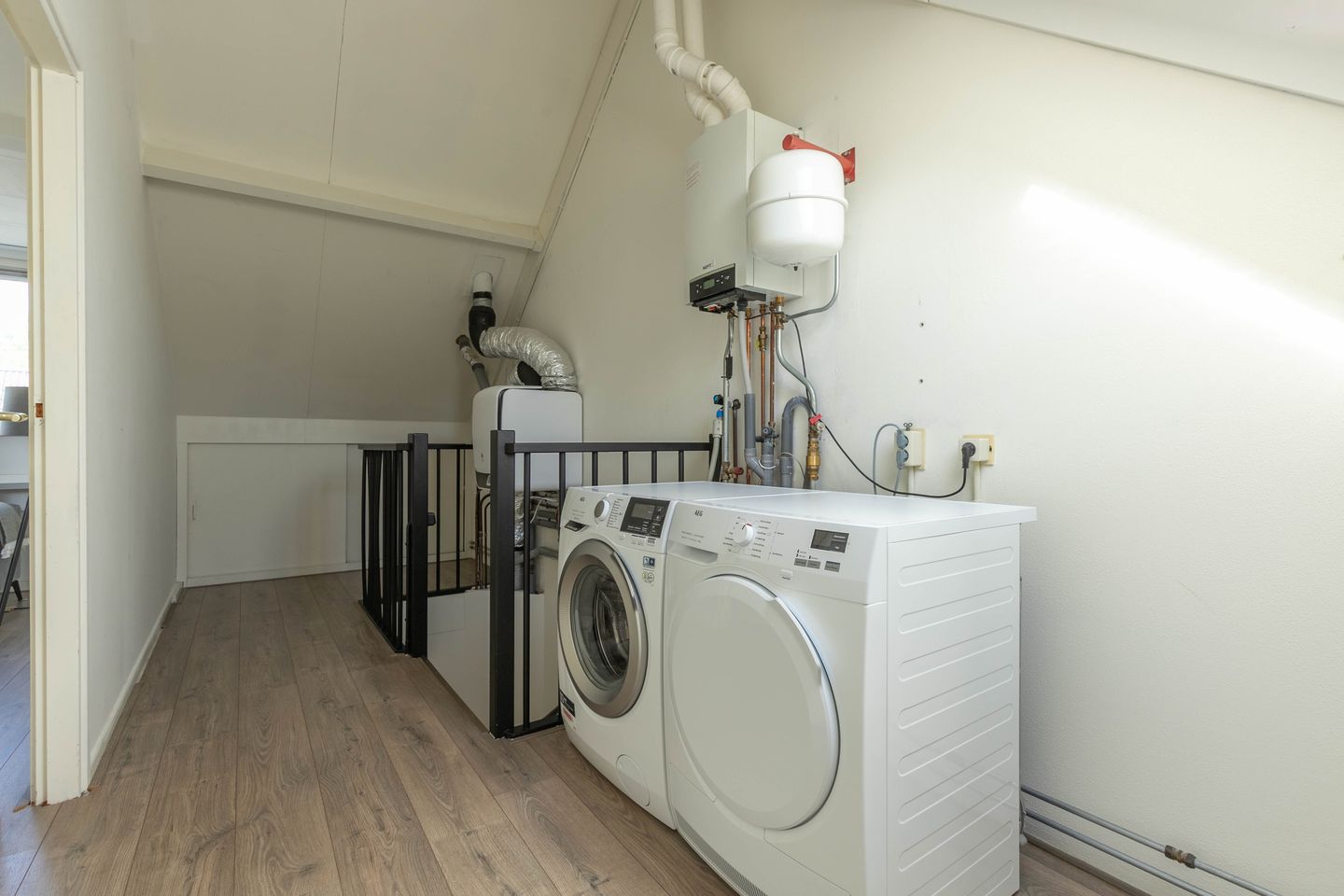 Foto 20 van Ferdinand Bollaan 11