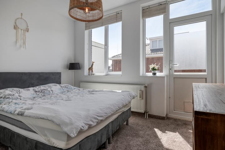 Foto 9 van Baambruggestraat 125