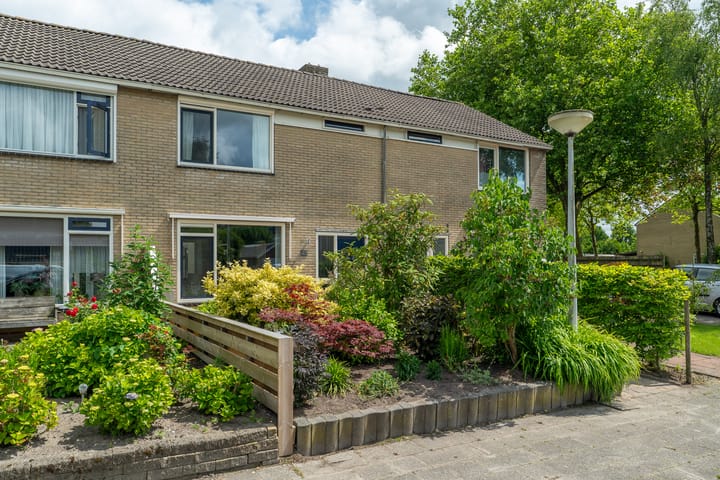 Photo 1 of Tsjerkepaed 25