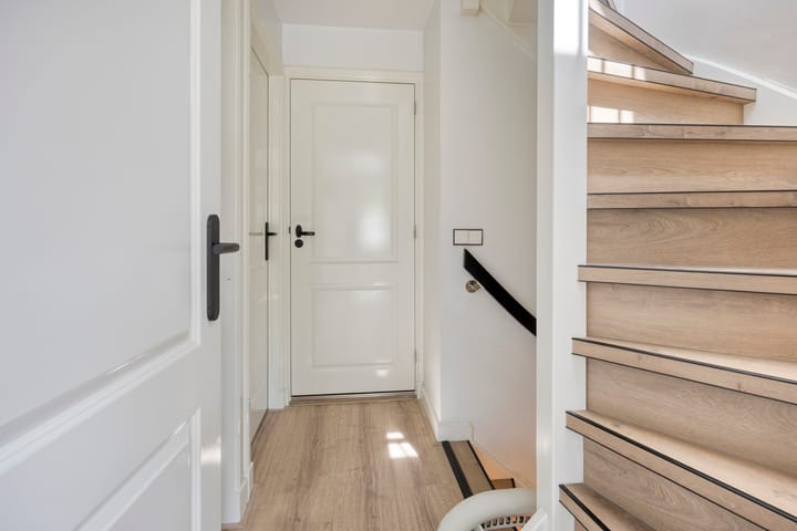 Foto 13 van Albert Cuypstraat 8