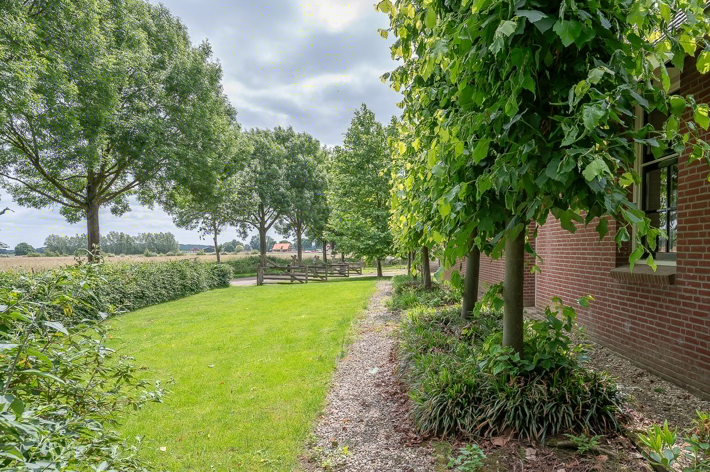 Foto 89 van Warmseweg 2