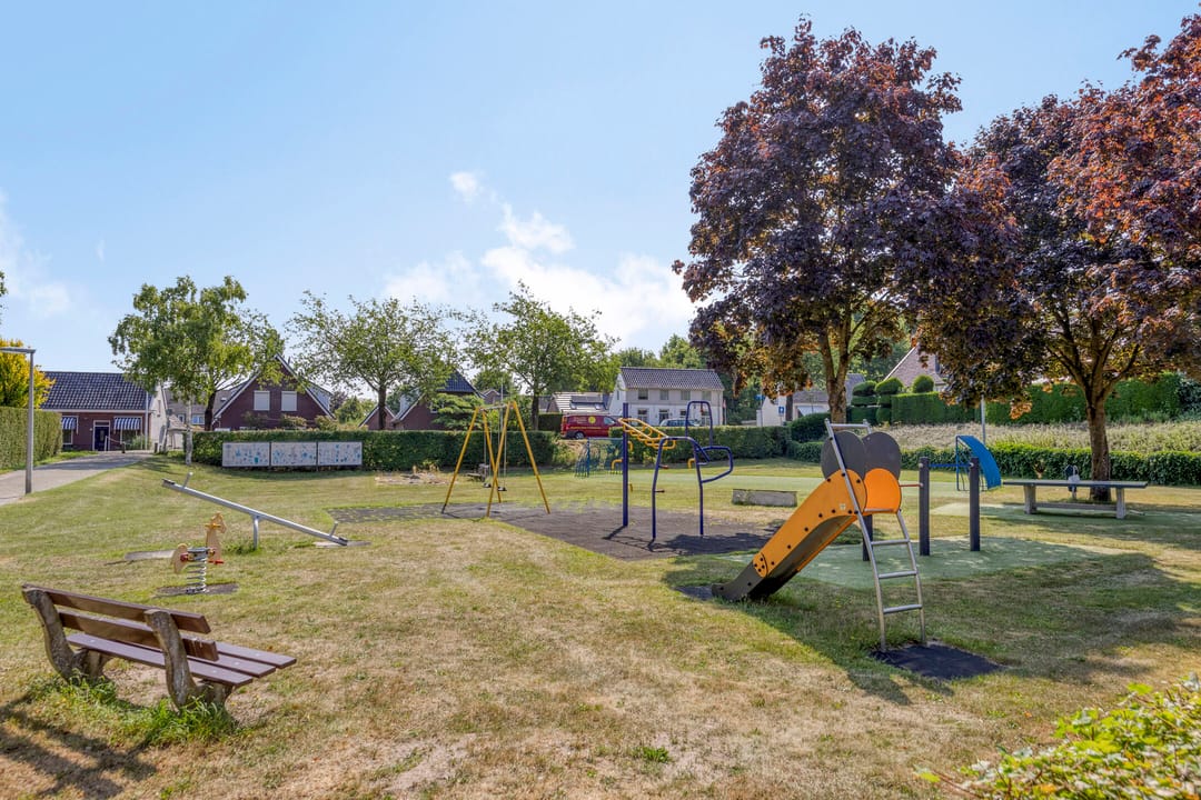 Photo 37 of Iepenstraat 5