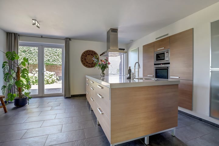 Foto 15 van Glenn Millerlaan 21