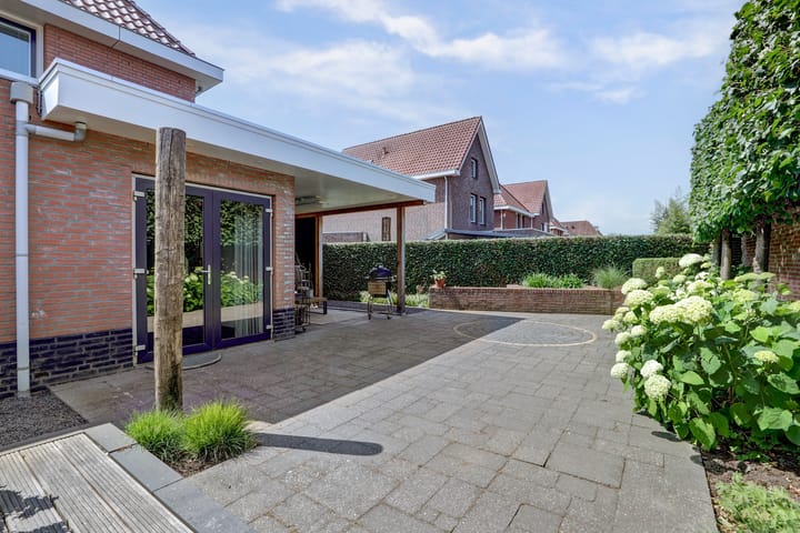 Foto 32 van Glenn Millerlaan 21