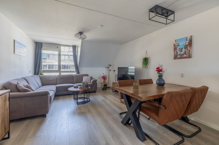 Foto 3 van Puteanusstraat 111