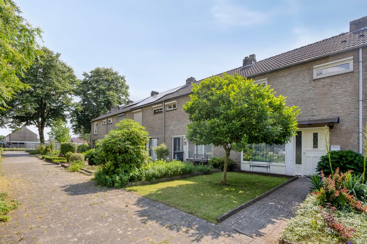 Photo 1 of Johannes Vermeerlaan 66