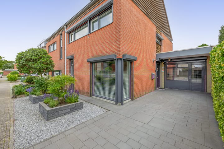 Photo 2 of Saffier 16