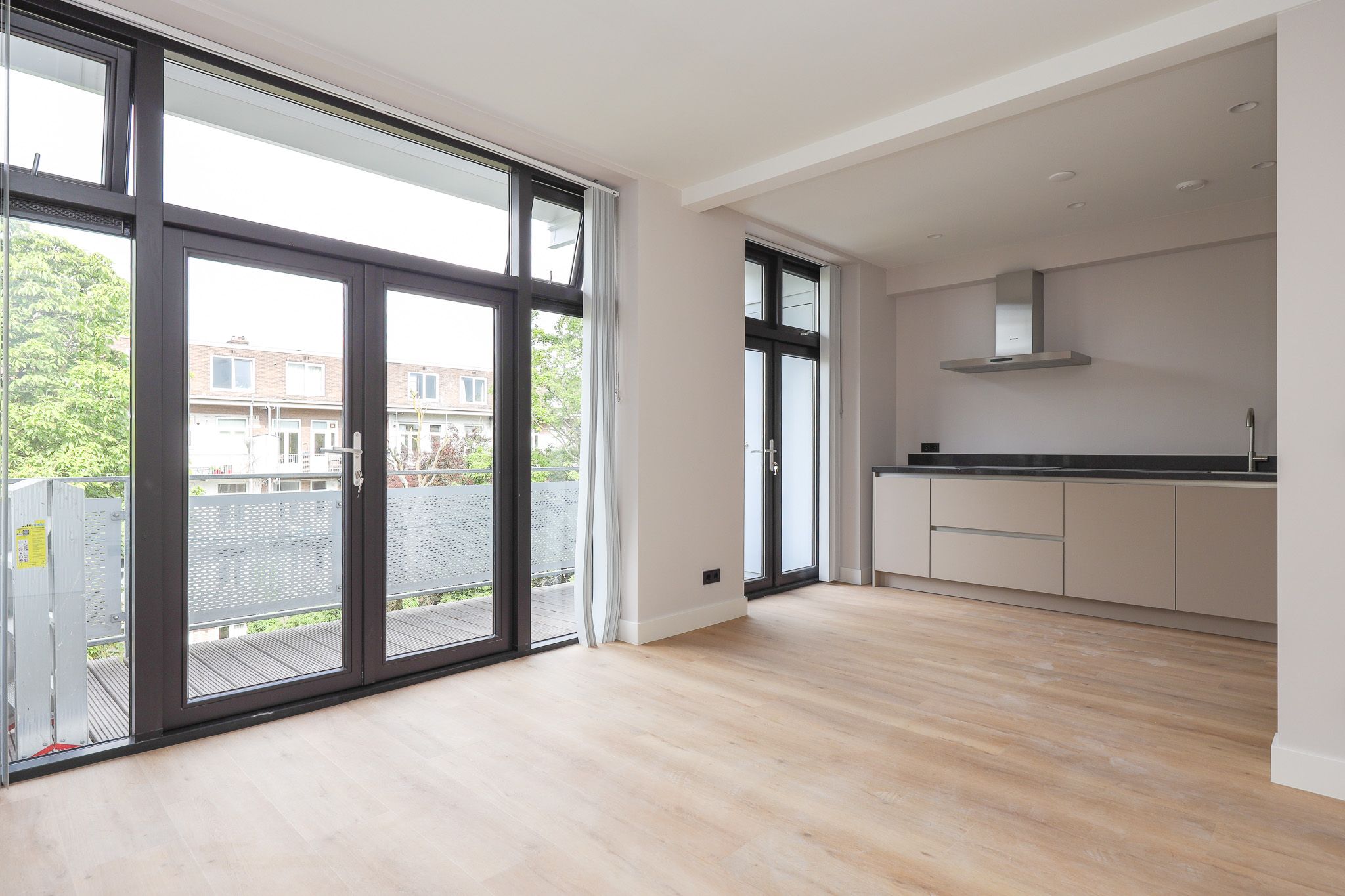 Foto 3 van Hoofdweg 63-3