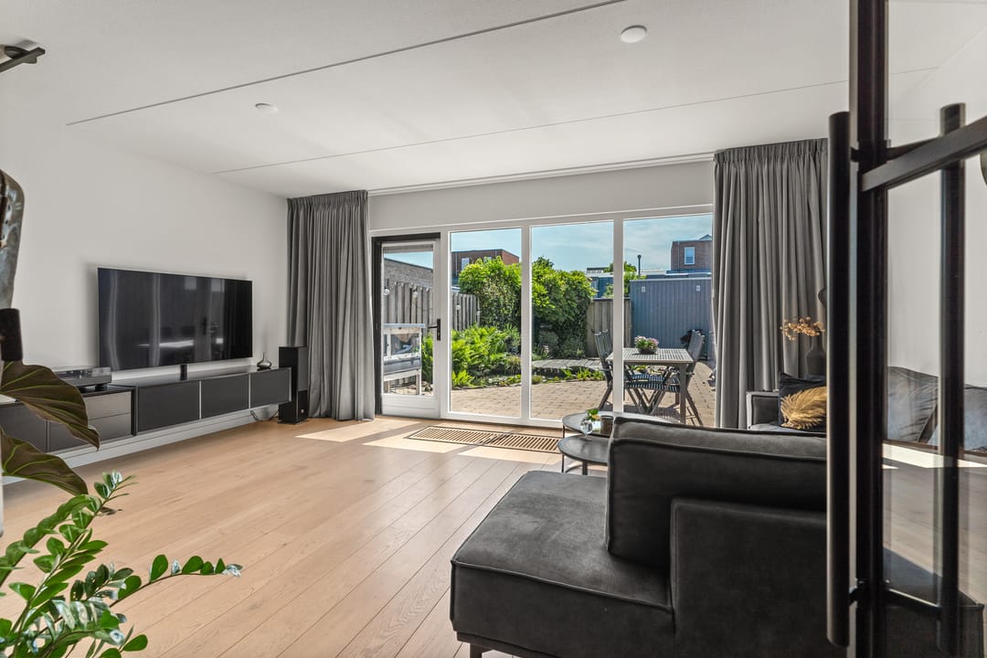 Foto 2 van Grootzeil 49