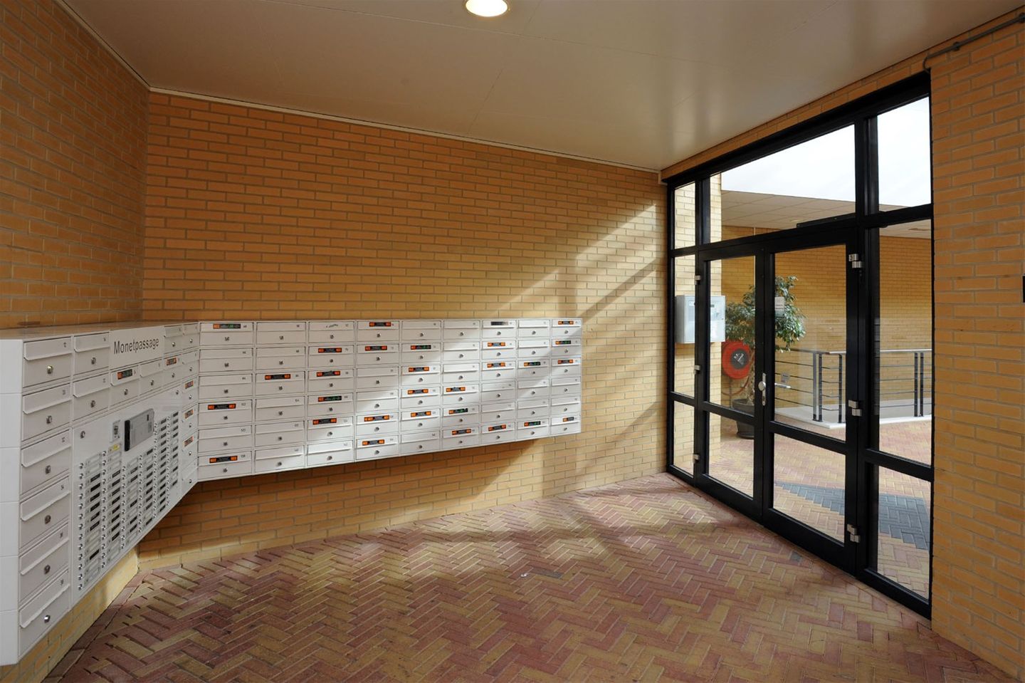 Foto 4 van Monetpassage 150