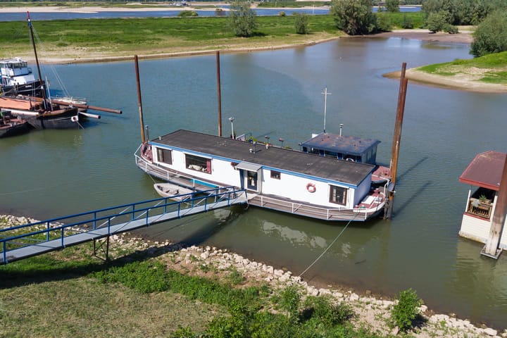 Photo 5 of Waalbandijk 70