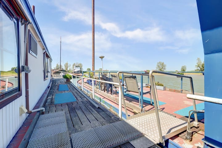 Photo 23 of Waalbandijk 70