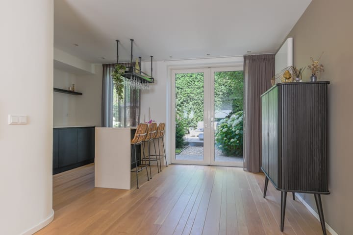 Foto 25 van Deken Hennissenstraat 18