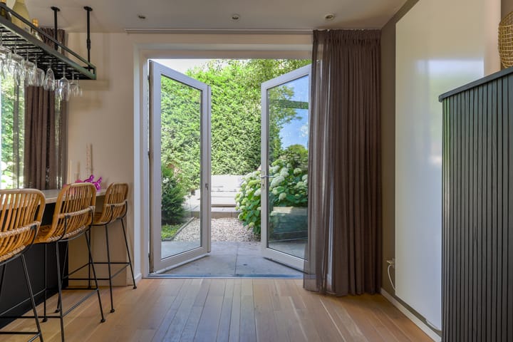 Foto 31 van Deken Hennissenstraat 18