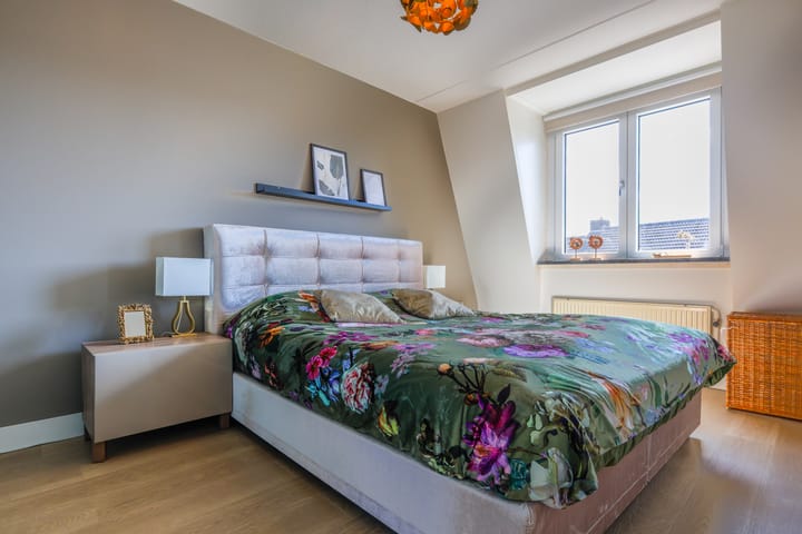 Foto 33 van Deken Hennissenstraat 18