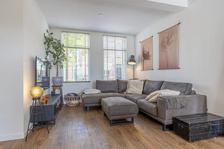 Foto 6 van Riouwstraat 16