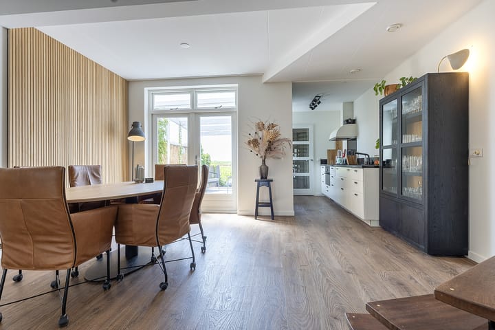 Foto 13 van Riouwstraat 16