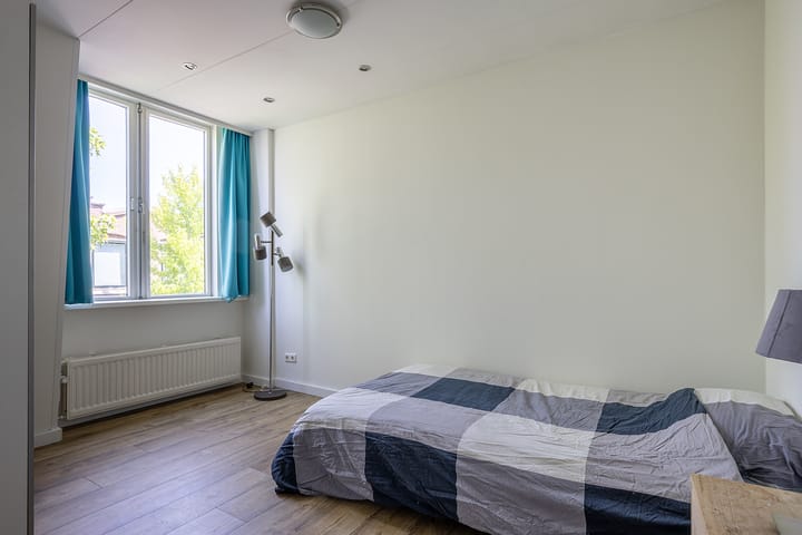 Foto 35 van Riouwstraat 16