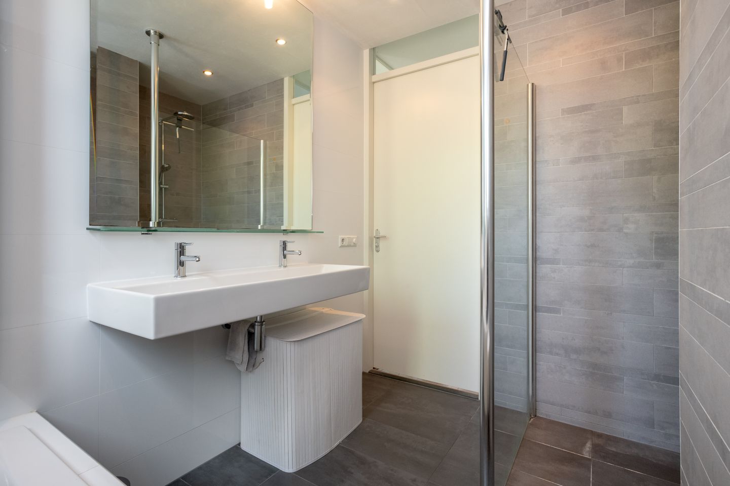 Foto 20 van Laan van Avant-Garde 477