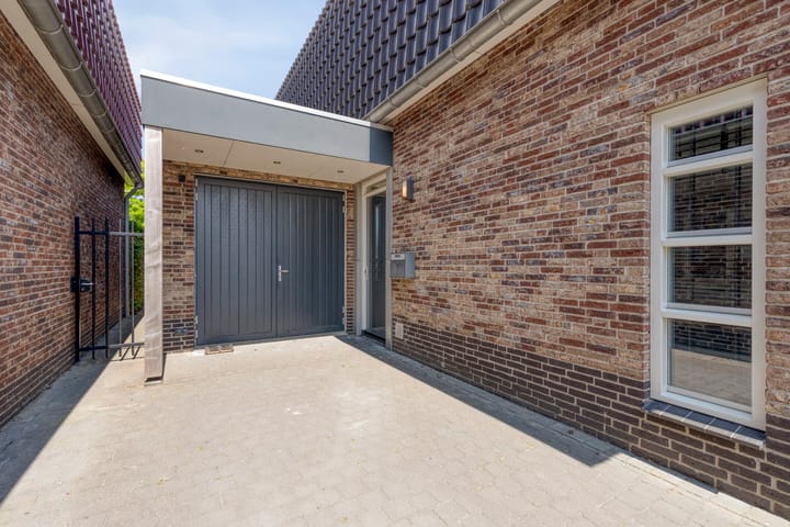 Foto 7 van Escarp 70