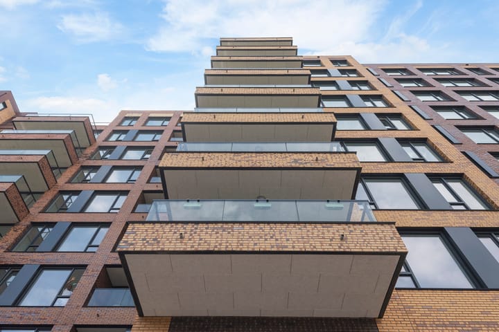 Foto 18 van Mahoniehout 390