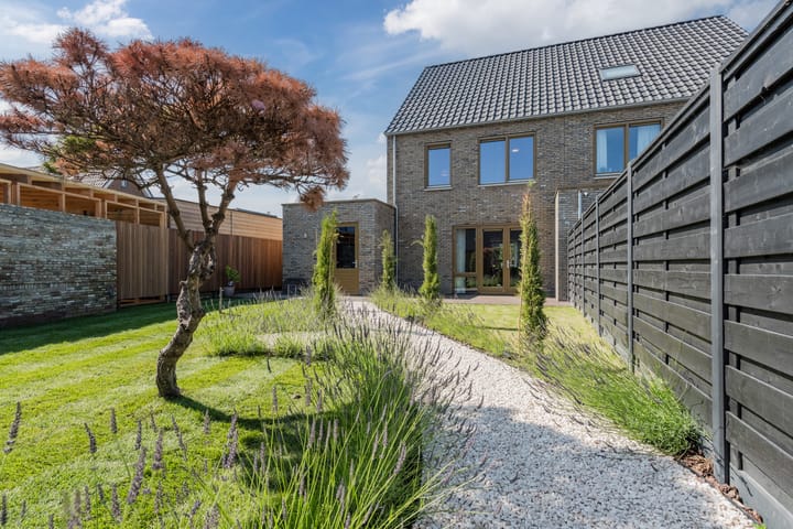 Foto 43 van Huiszwaluwstraat 6