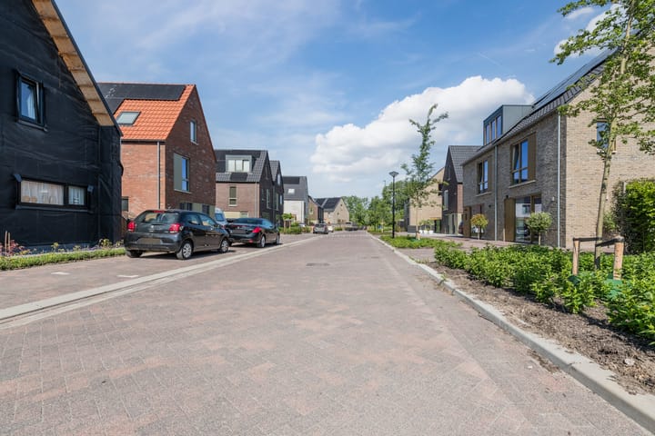 Foto 45 van Huiszwaluwstraat 6