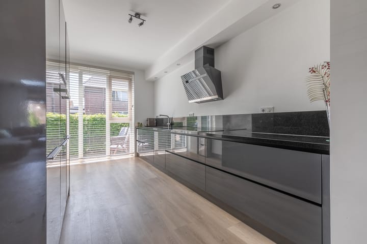 Photo 11 of Hooykamplaan 4