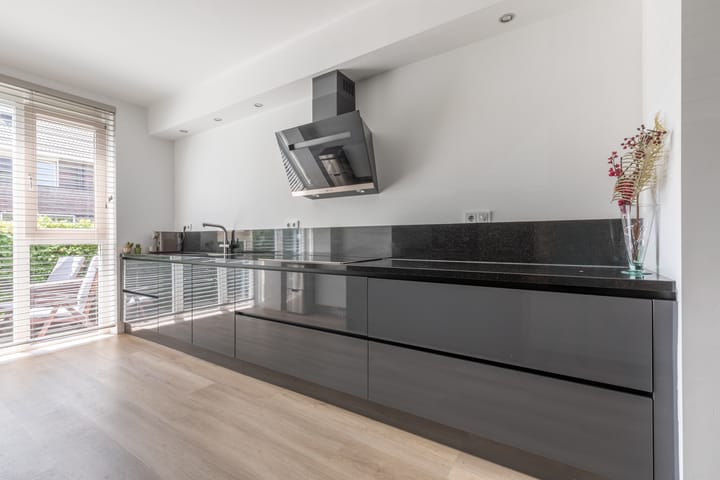 Photo 12 of Hooykamplaan 4