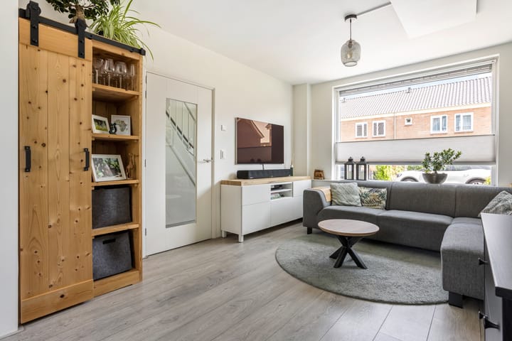 Foto 8 van Van Ostadestraat 21