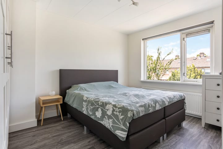 Foto 11 van Van Ostadestraat 21