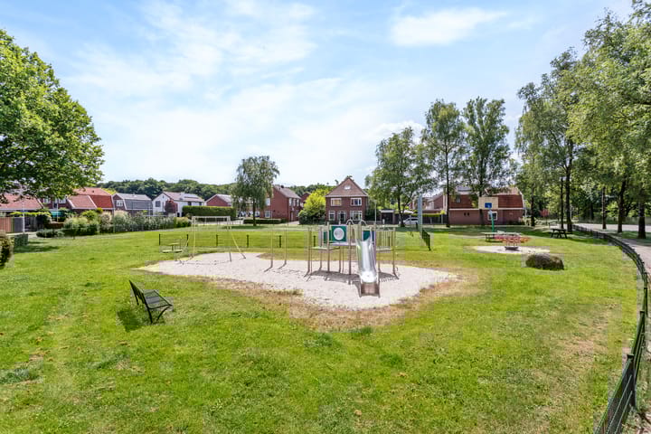 Foto 21 van Oude Lossersestraat 112