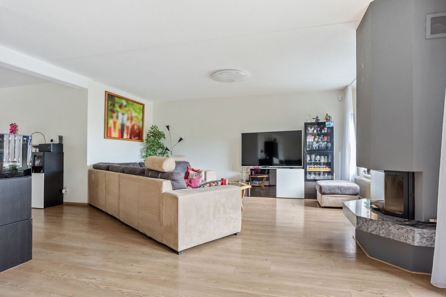 Foto 10 van Tintlaan 98