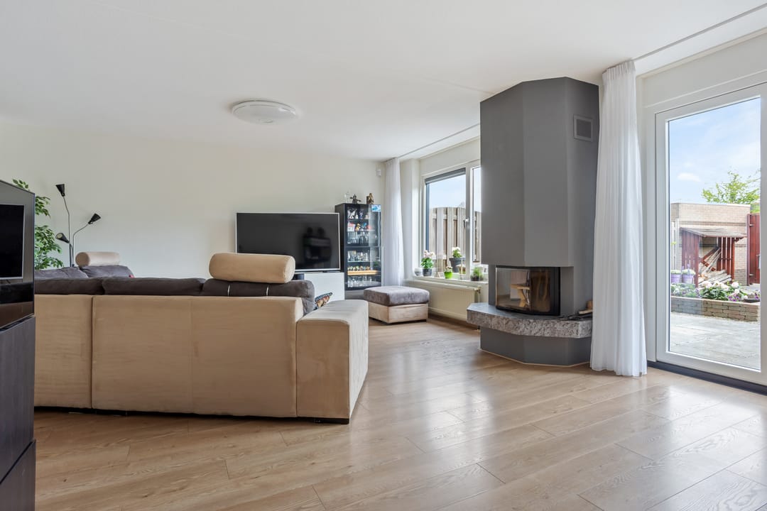 Foto 11 van Tintlaan 98